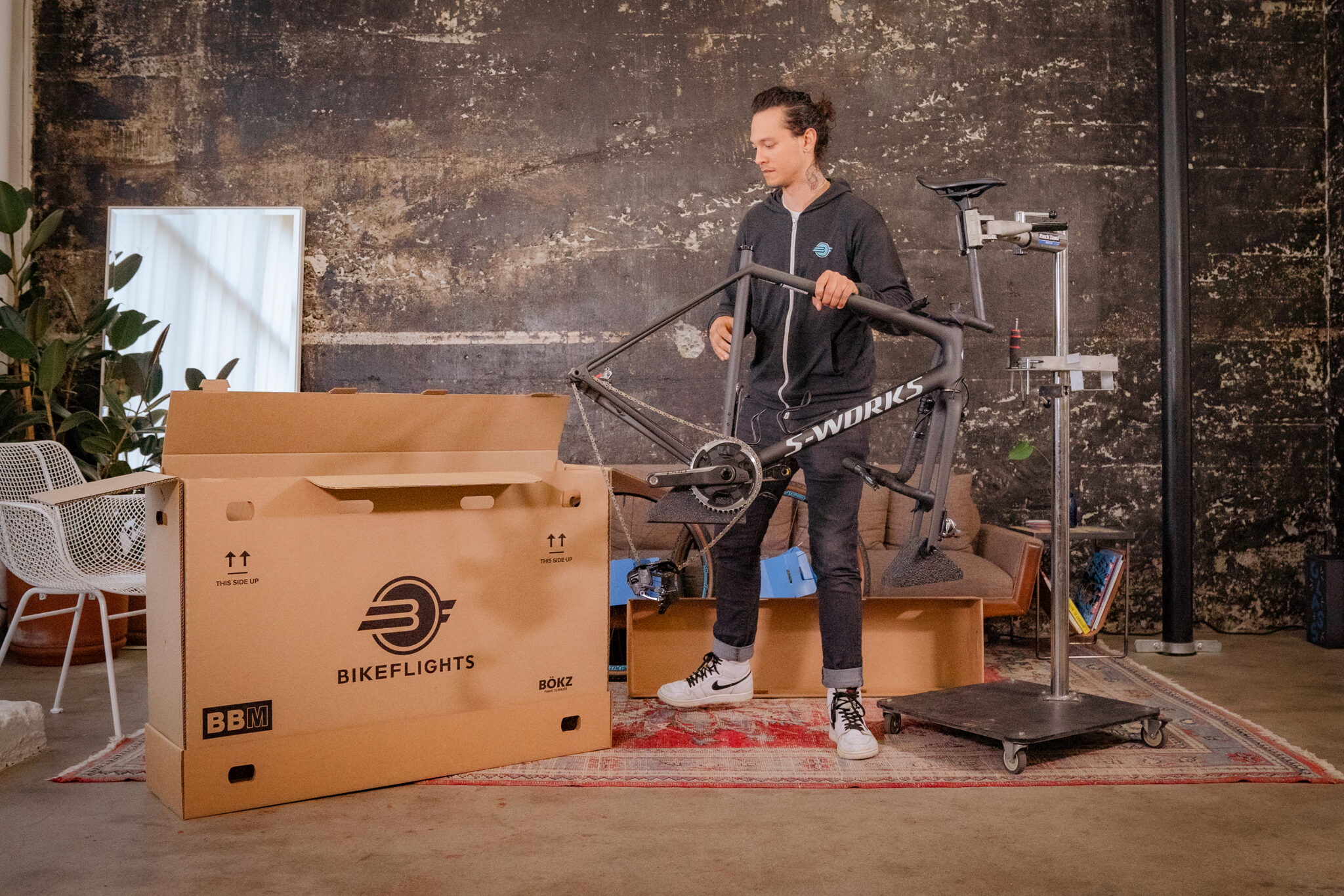 Holiday Gift Guide Best Bike Boxes For Your Favorite Travelers