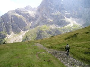 Solo bicycle rider on a mountain bike path